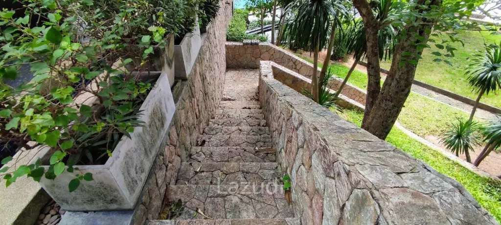 Beachfront Pool Villa for Sale in Wong Amat