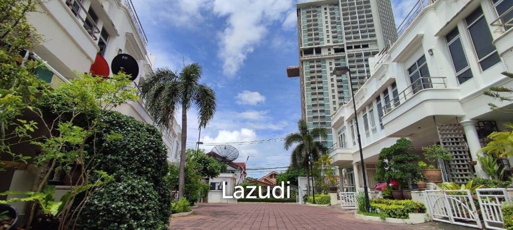 3 Storey House for Sale in Wong Amat Pattaya