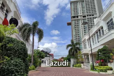 3 Storey House for Sale in Wong Amat Pattaya