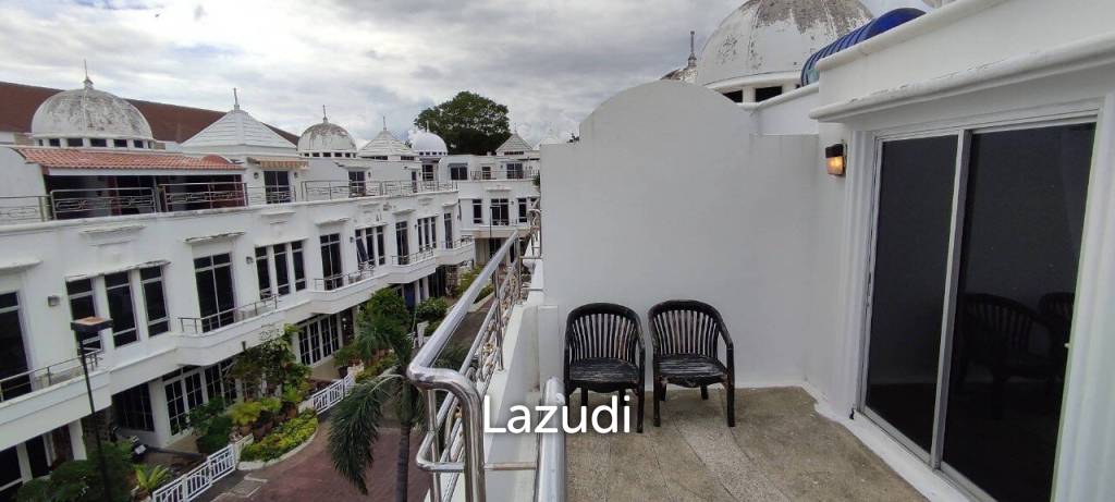 3 Storey House for Sale in Wong Amat Pattaya