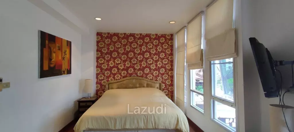 3 Storey House for Sale in Wong Amat Pattaya