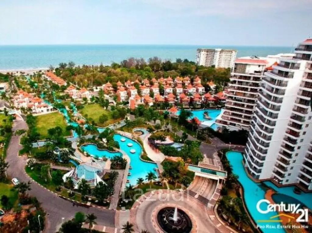 DUPLEX 1 BEDROOM BEACHFRONT CONDO