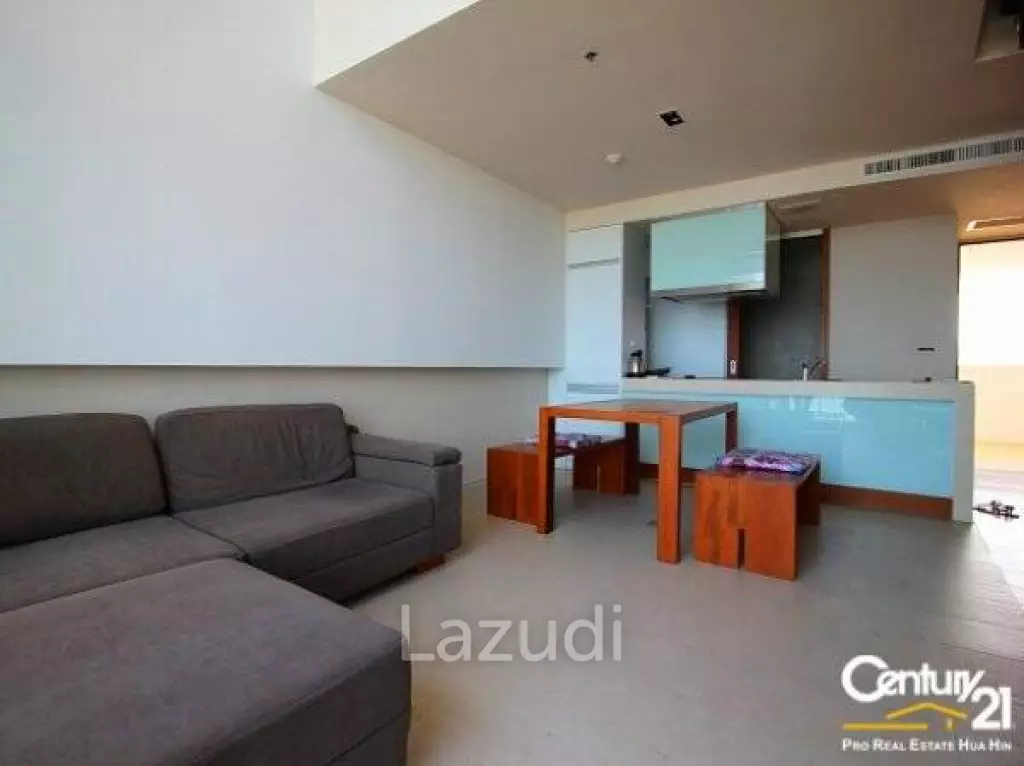 DUPLEX 1 BEDROOM BEACHFRONT CONDO