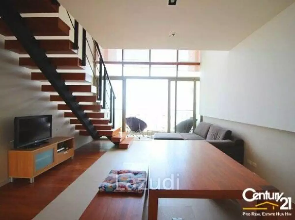 DUPLEX 1 BEDROOM BEACHFRONT CONDO