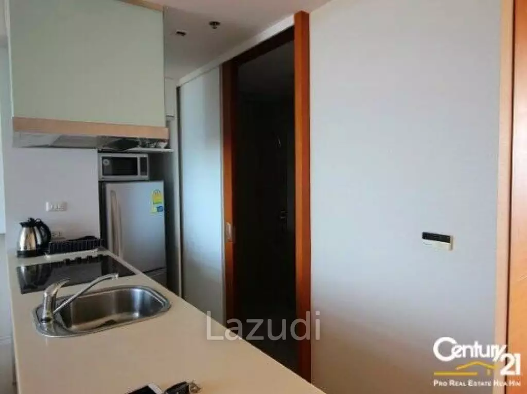 DUPLEX 1 BEDROOM BEACHFRONT CONDO
