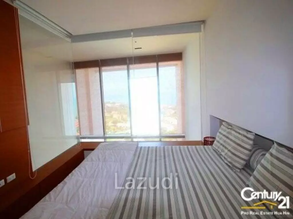 DUPLEX 1 BEDROOM BEACHFRONT CONDO