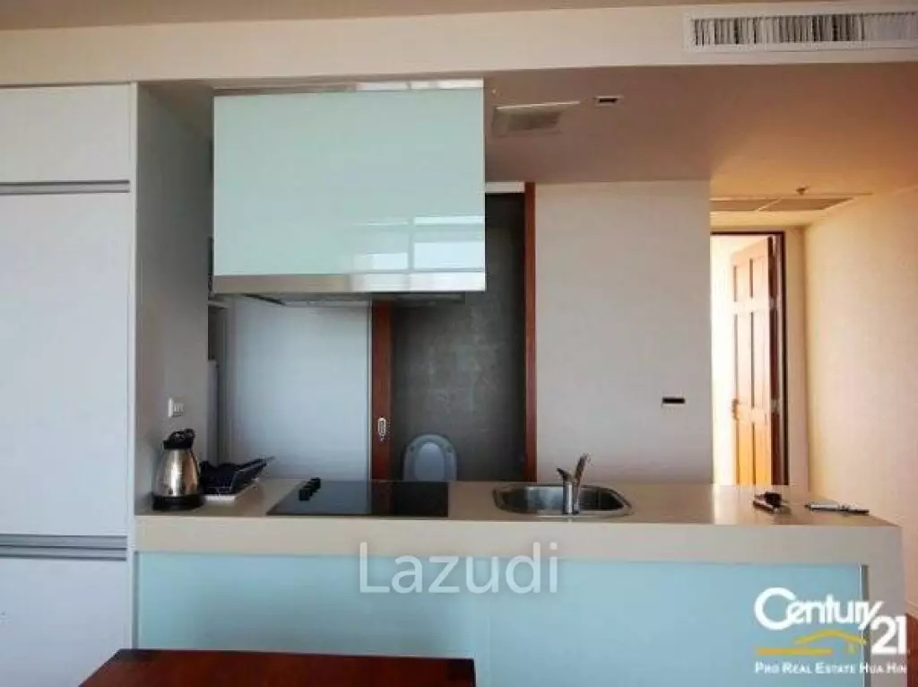 DUPLEX 1 BEDROOM BEACHFRONT CONDO