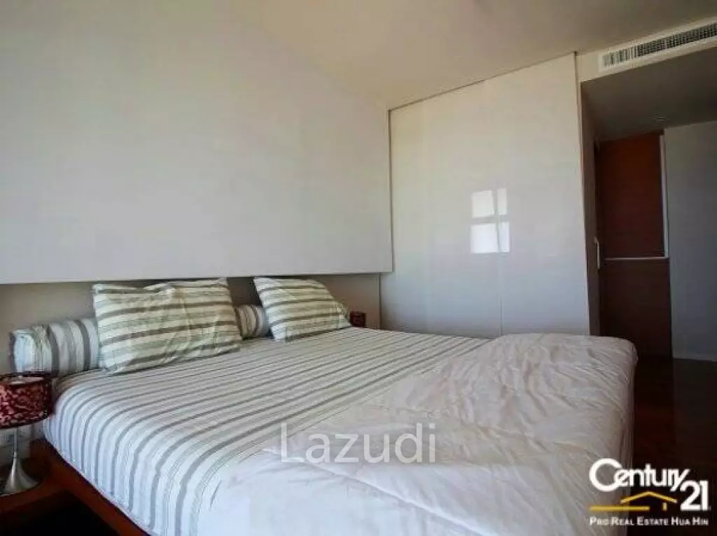 DUPLEX 1 BEDROOM BEACHFRONT CONDO