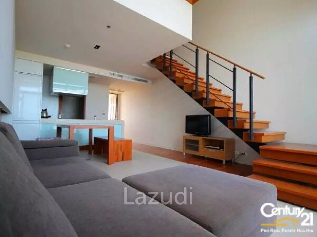 DUPLEX 1 BEDROOM BEACHFRONT CONDO