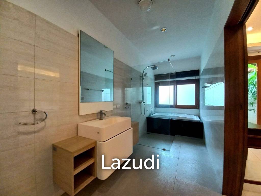Private Pool Villa in Jomtien for Sale