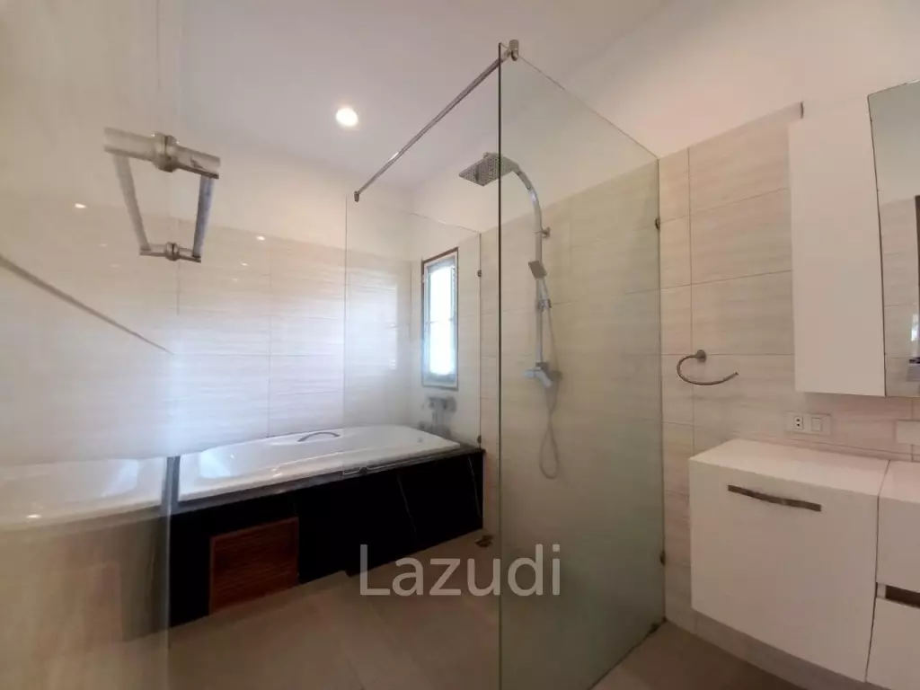 Private Pool Villa in Jomtien for Sale