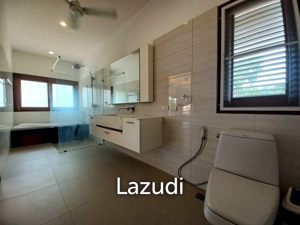 Private Pool Villa in Jomtien for Sale
