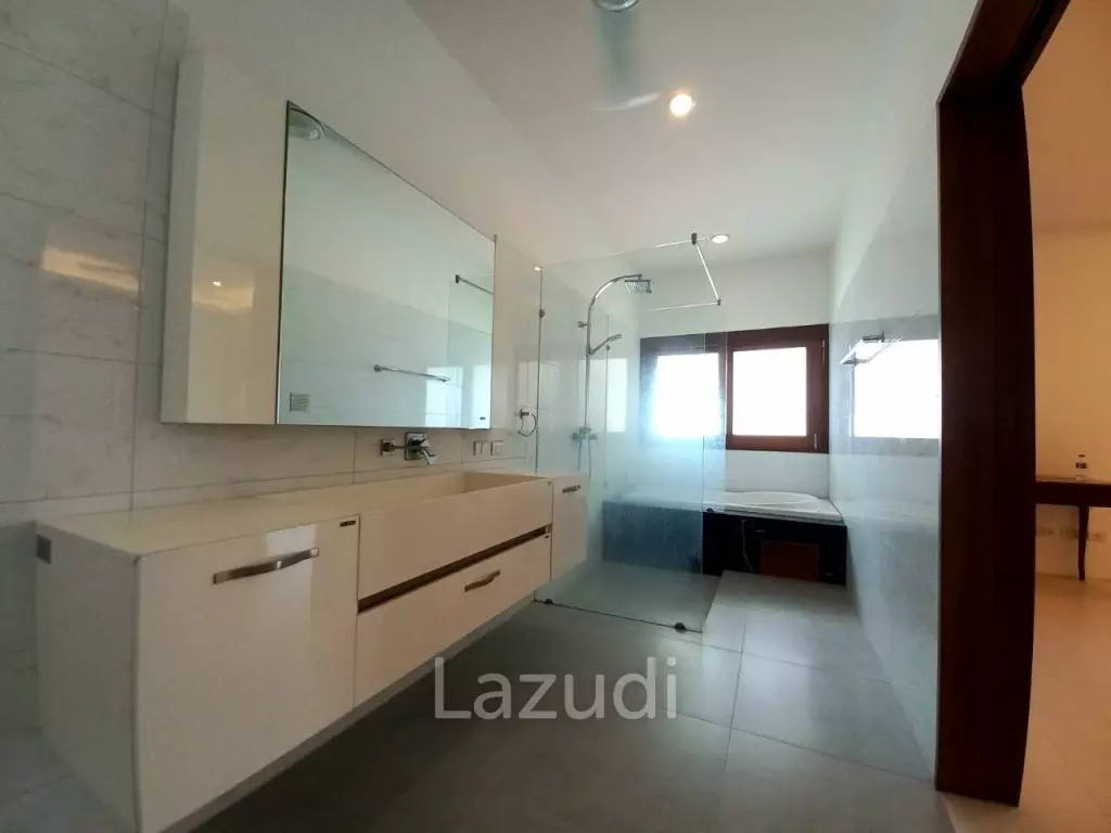 Private Pool Villa in Jomtien for Sale