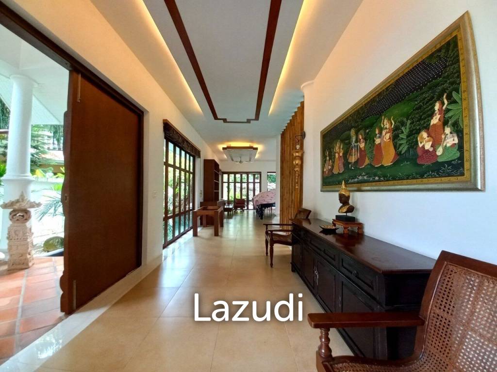 4 Beds Pool Villa House for Sale in Jomtien