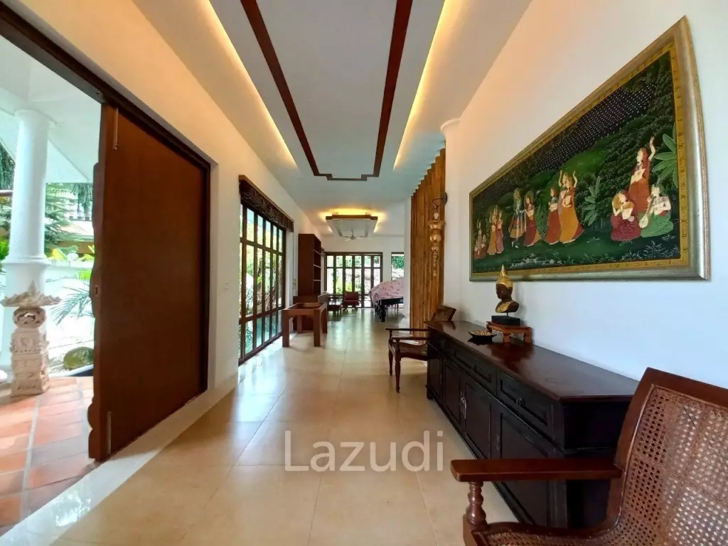 4 Beds Pool Villa House for Sale in Jomtien