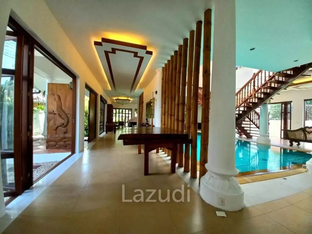 4 Beds Pool Villa House for Sale in Jomtien