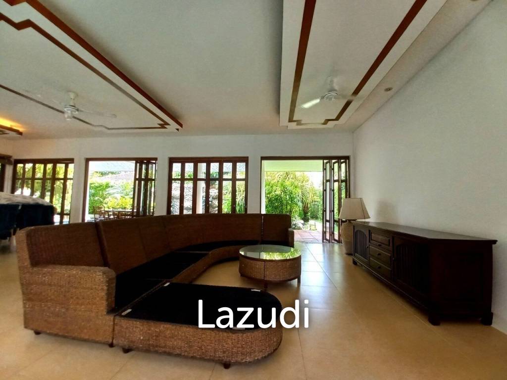 4 Beds Pool Villa House for Sale in Jomtien