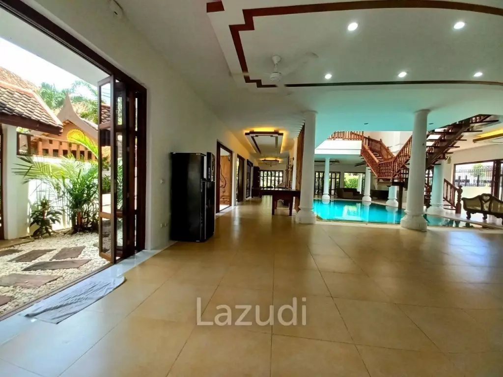 4 Beds Pool Villa House for Sale in Jomtien