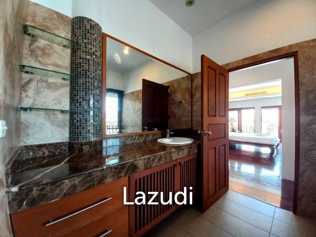 4 Beds Pool Villa House for Sale in Jomtien