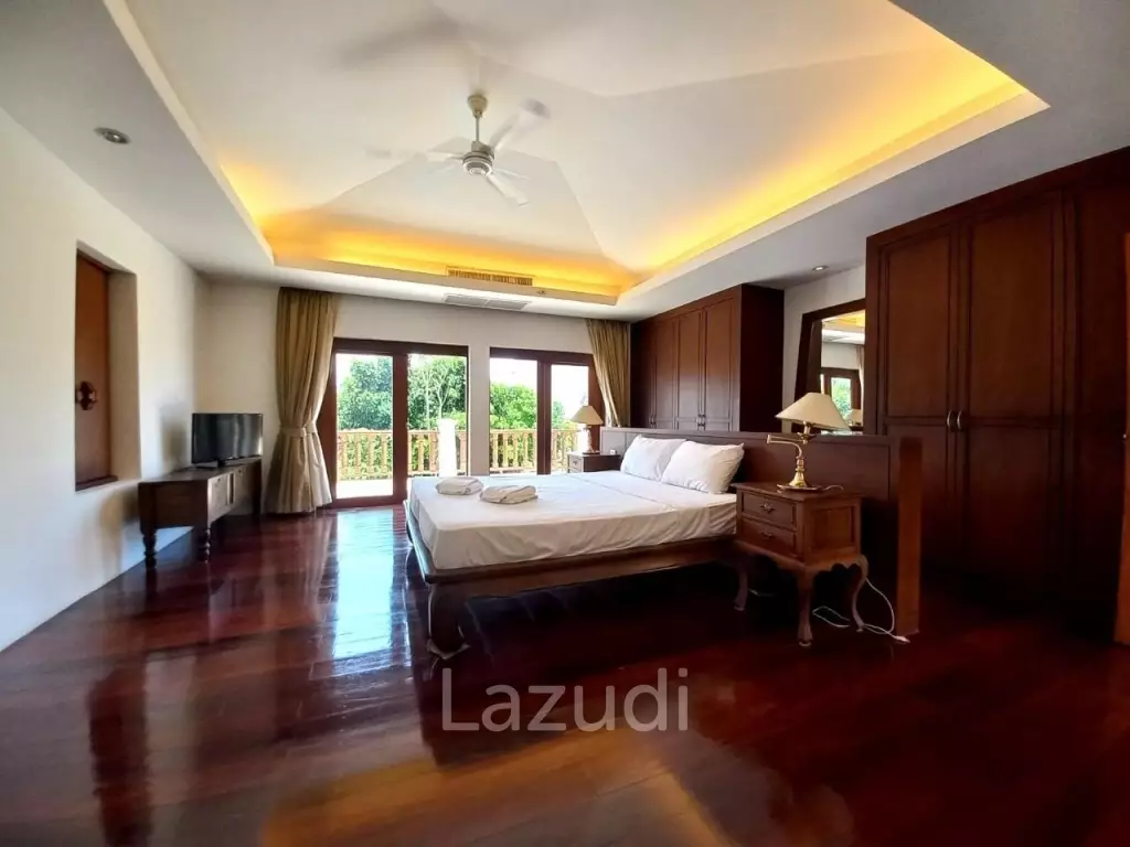 4 Beds Pool Villa House for Sale in Jomtien