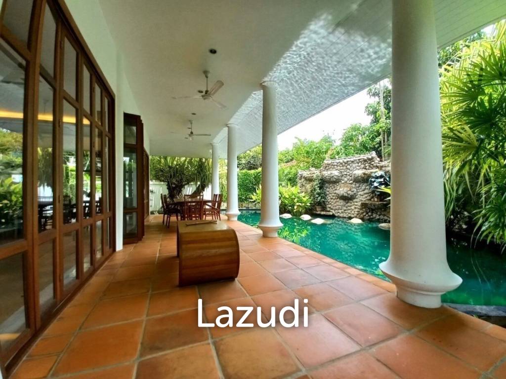 4 Beds Pool Villa House for Sale in Jomtien