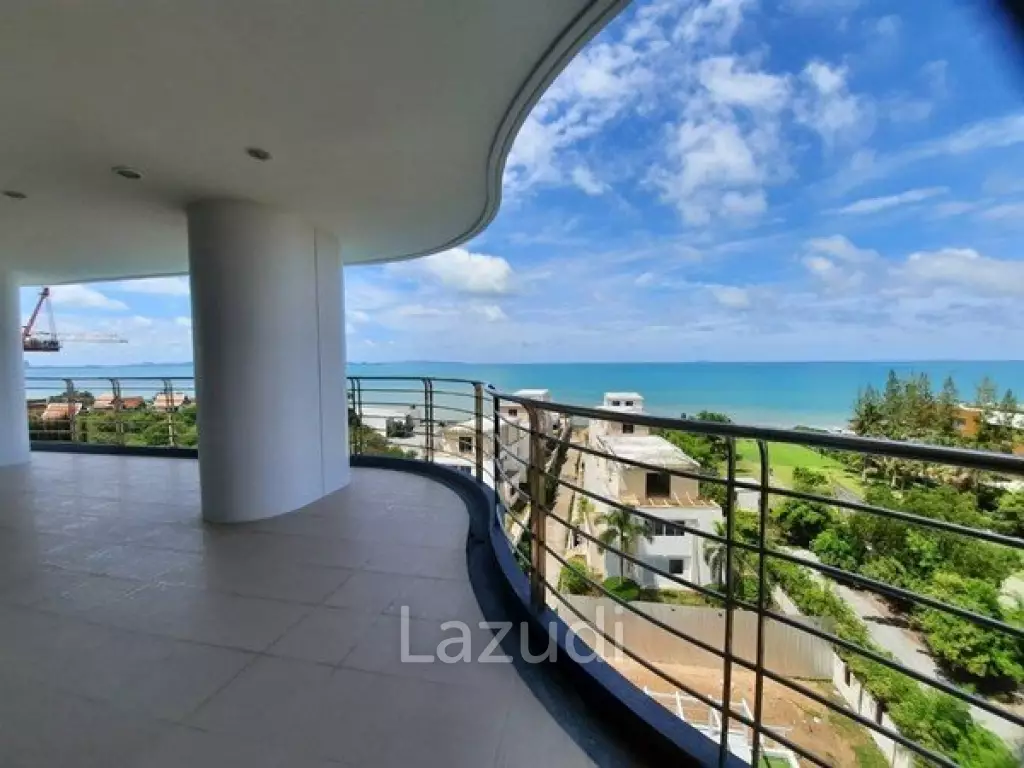 Na Jomtien La Royale Beach Condo for Sale