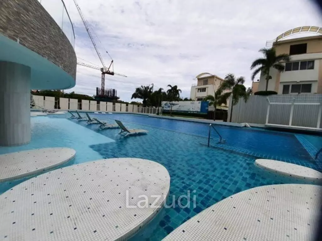 Na Jomtien La Royale Beach Condo for Sale