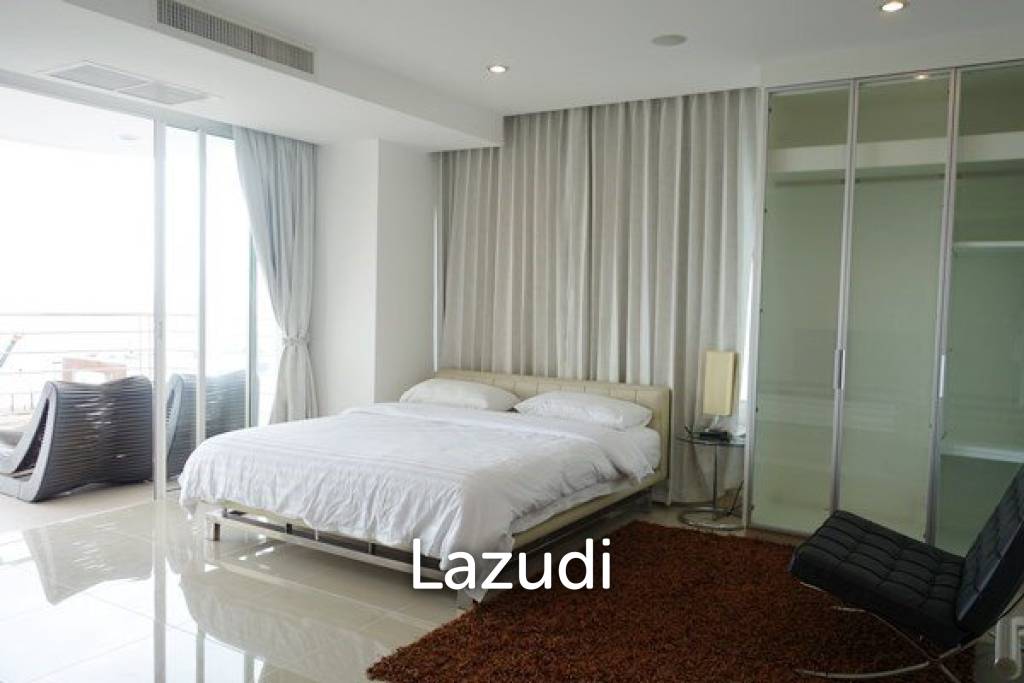 La Royale Beach Condo for Sale in Na Jomtien