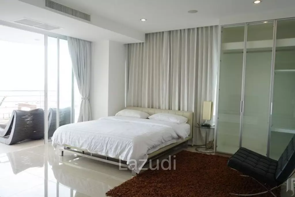 La Royale Beach Condo for Sale in Na Jomtien