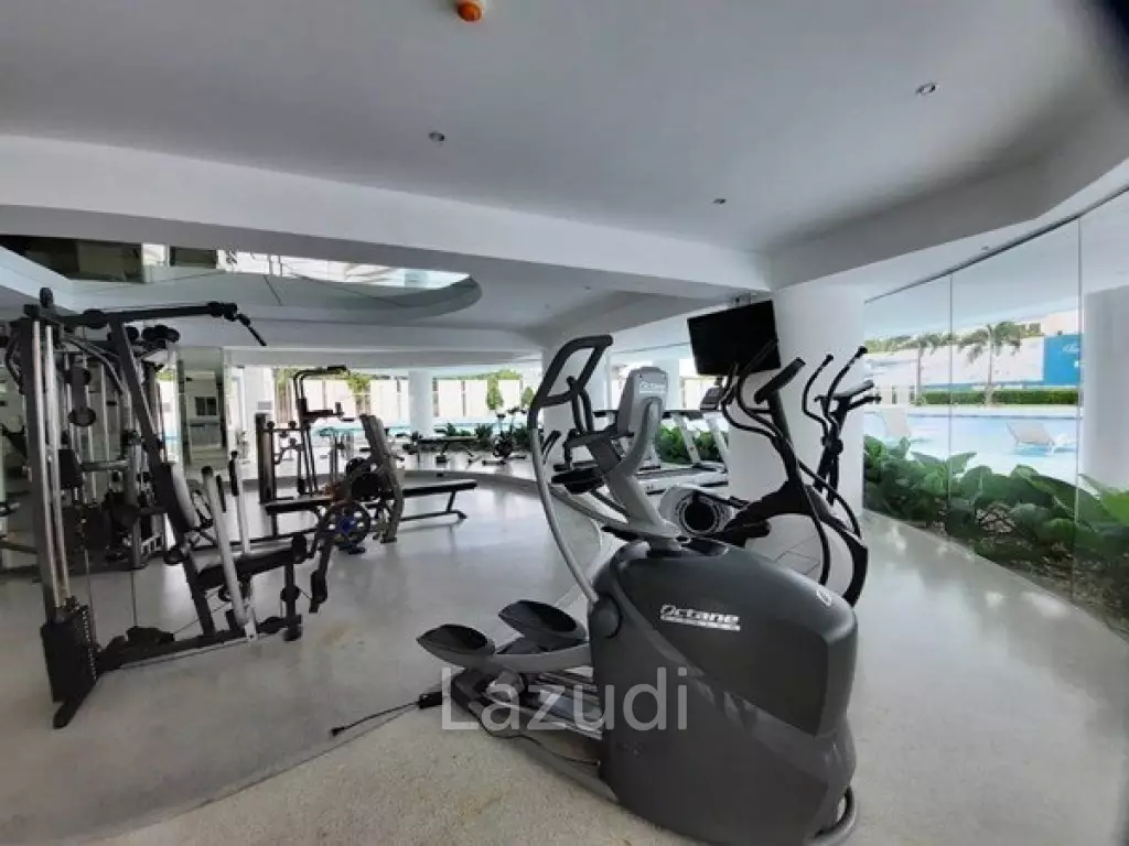 Spacious Condo for Sale in Na Jomtien