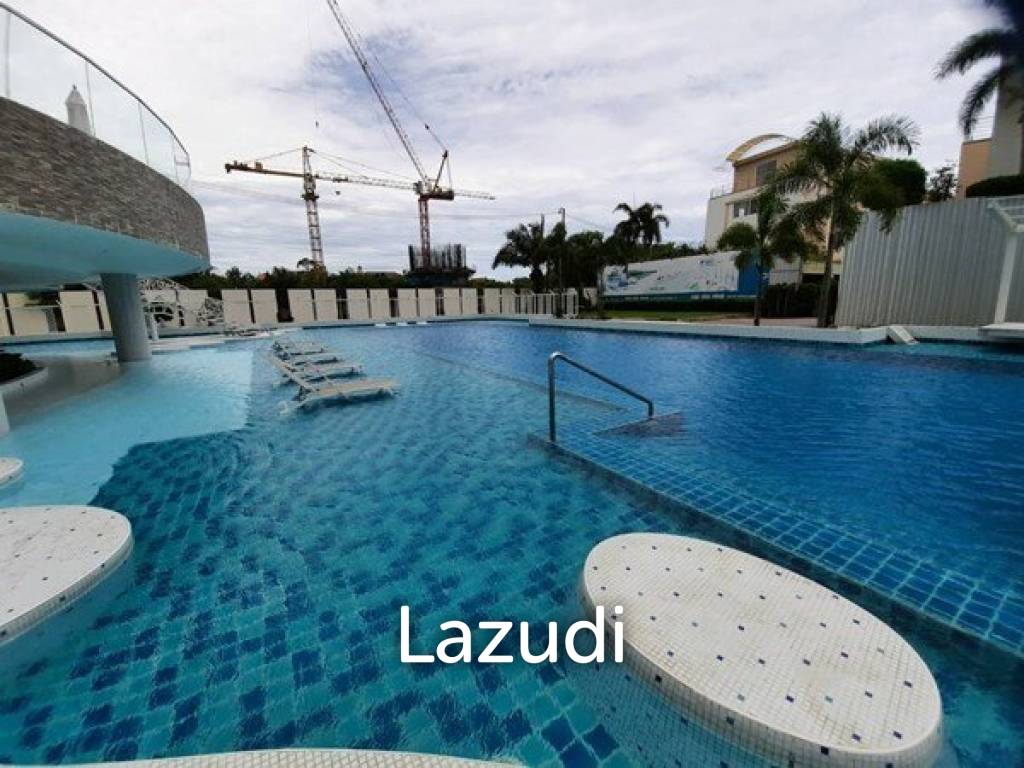 Spacious Condo for Sale in Na Jomtien