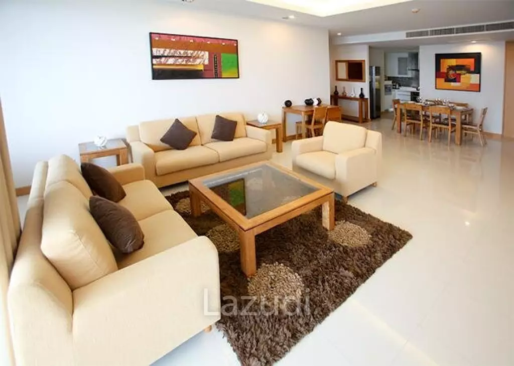 Spacious Condo for Sale in Na Jomtien