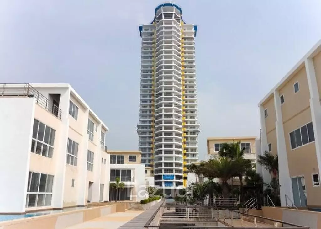 Spacious Condo for Sale in Na Jomtien