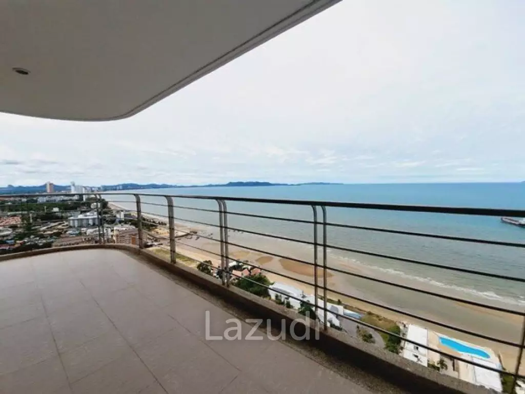 La Royale Beach Condo for Sale in Pattaya