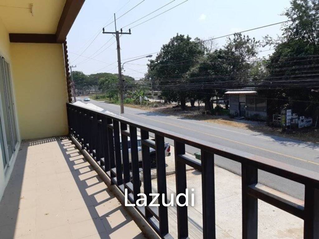 Large Shophouse for Sale in Pattaya