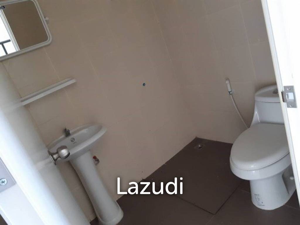 Large Shophouse for Sale in Pattaya