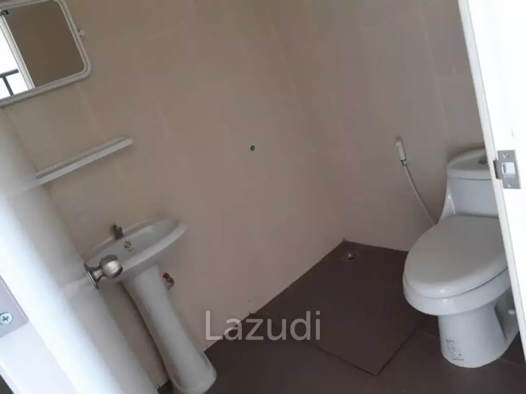 Large Shophouse for Sale in Pattaya