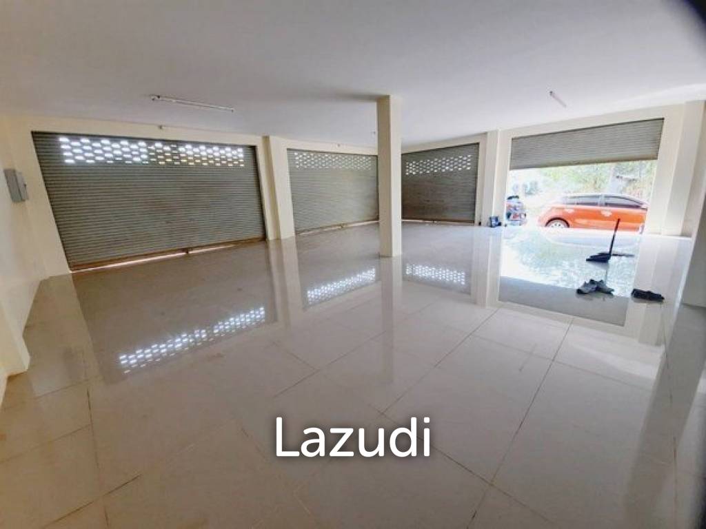 Large Shophouse for Sale in Pattaya