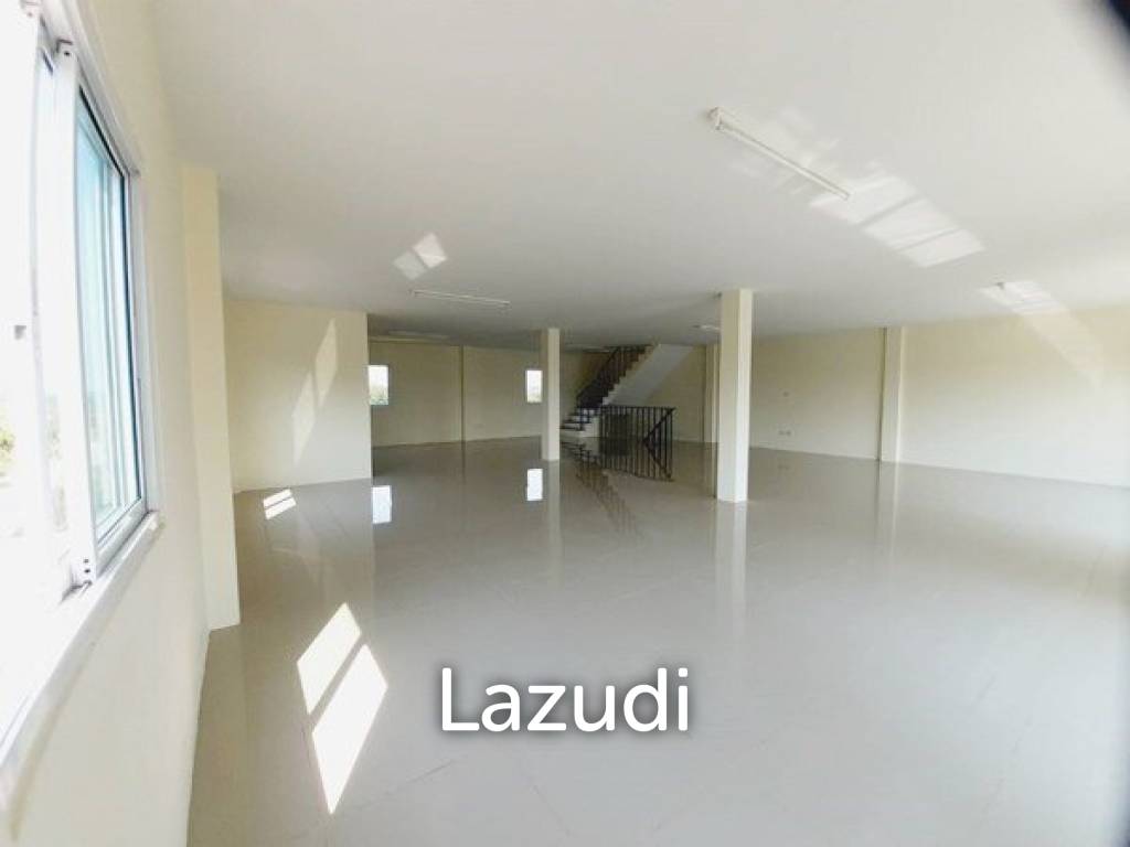 Large Shophouse for Sale in Pattaya