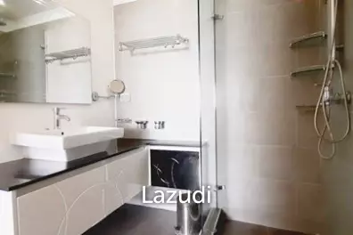 2 Beds Tudor Court Condo for Sale in Pratumnak