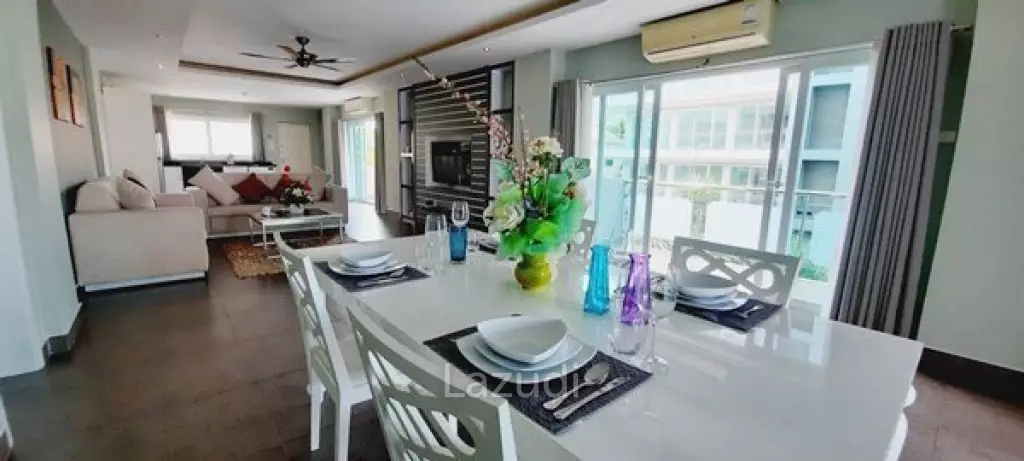 2 Beds Tudor Court Condo for Sale in Pratumnak