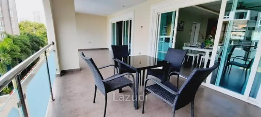 2 Beds Tudor Court Condo for Sale in Pratumnak
