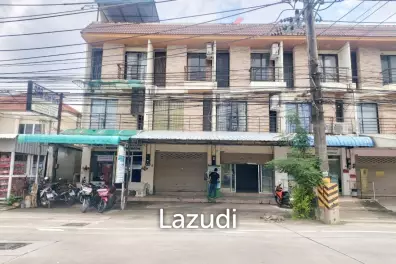 Unfurnished Shophouse with 3 Stories for Sale