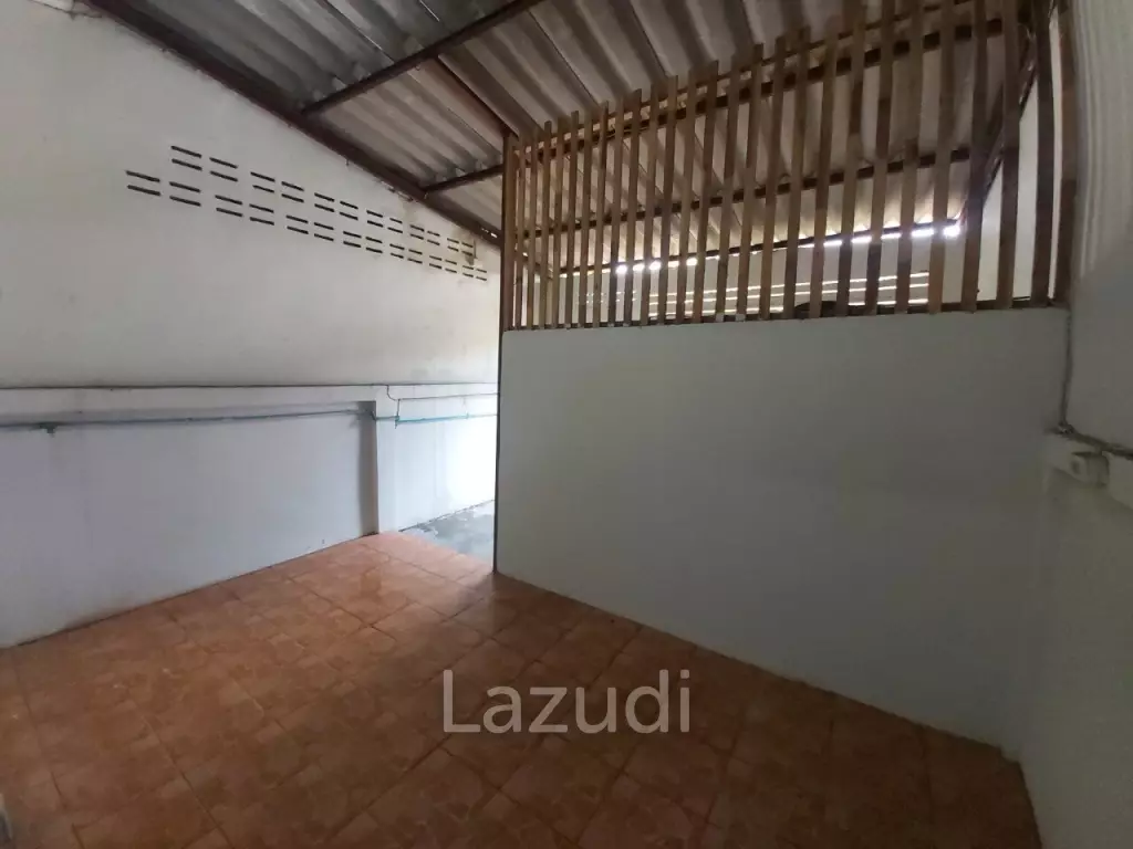 Unfurnished Shophouse with 3 Stories for Sale