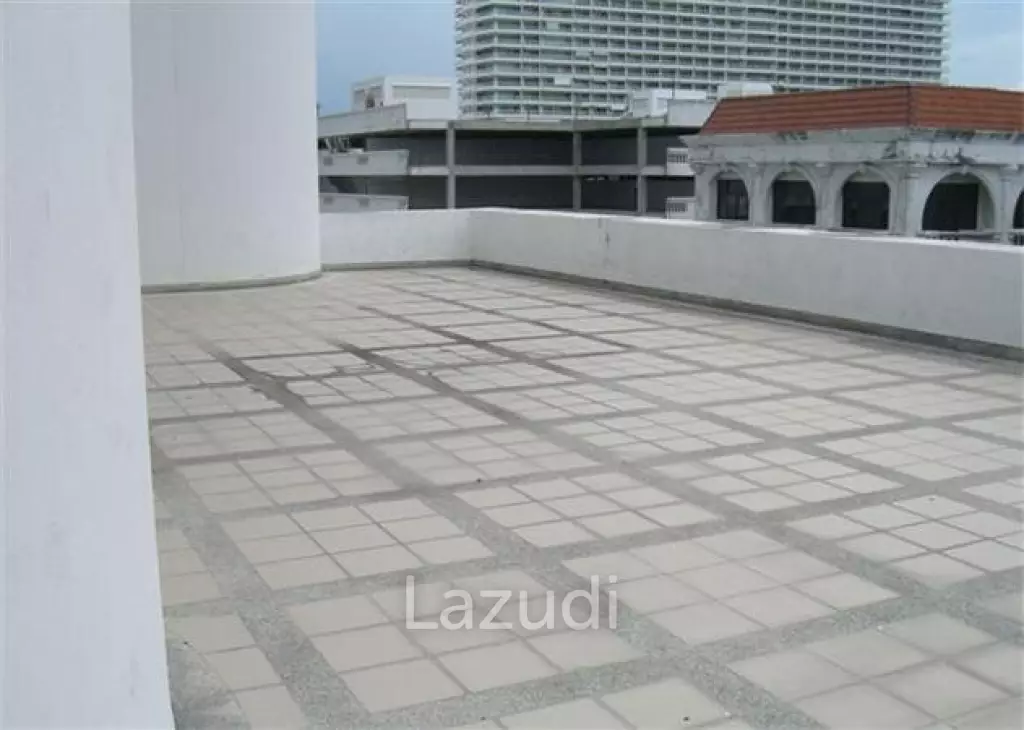 Jomtien Complex Office Unit for Sale