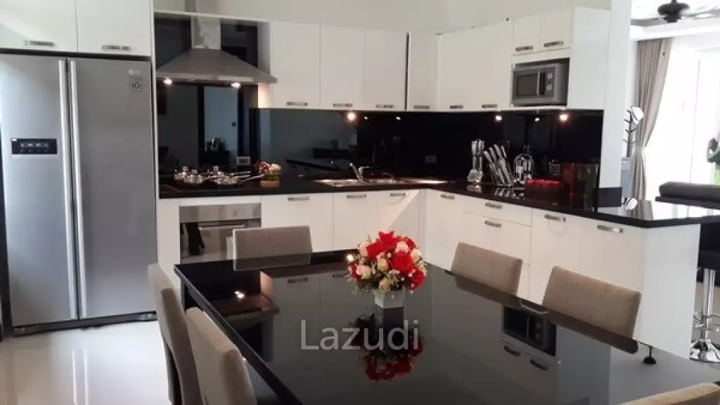 Modern Pool Villa for Sale in East Pattaya