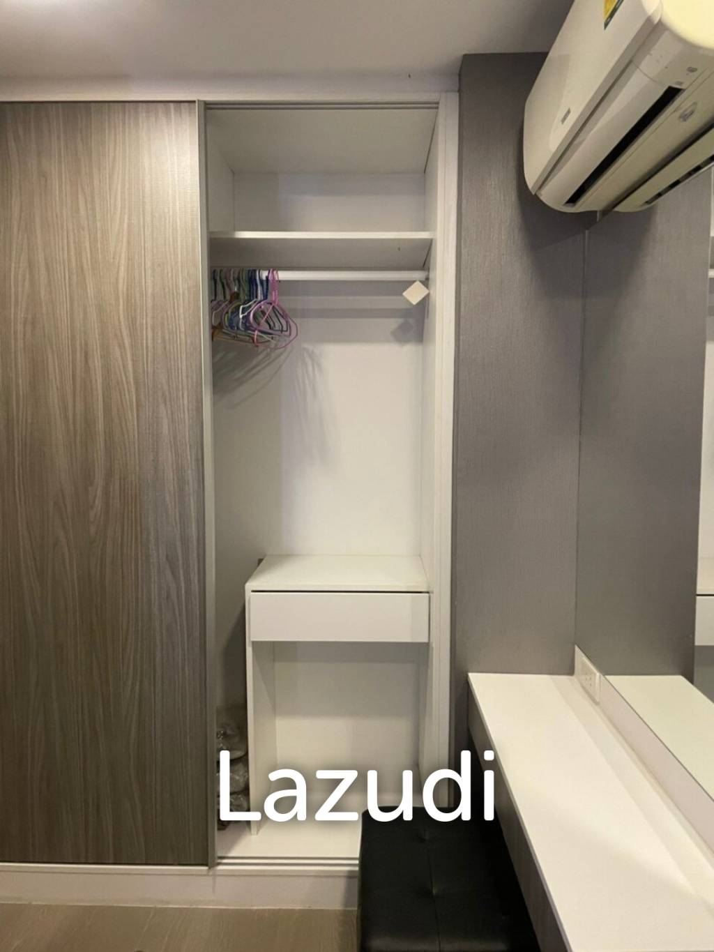 2 Bed 2 Bath 62 SQ.M Dazzle Sukhumvit 7