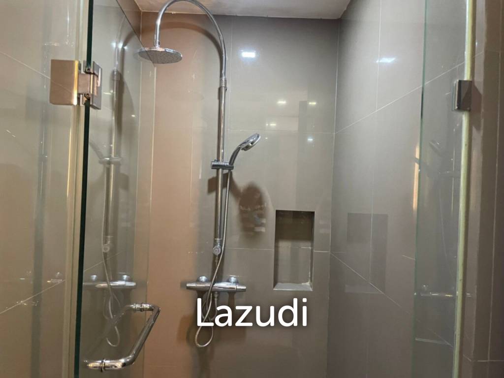 2 Bed 2 Bath 62 SQ.M Dazzle Sukhumvit 7