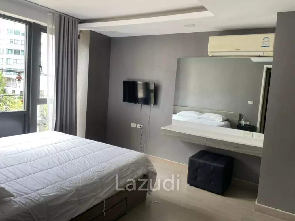 2 Bed 2 Bath 62 SQ.M Dazzle Sukhumvit 7