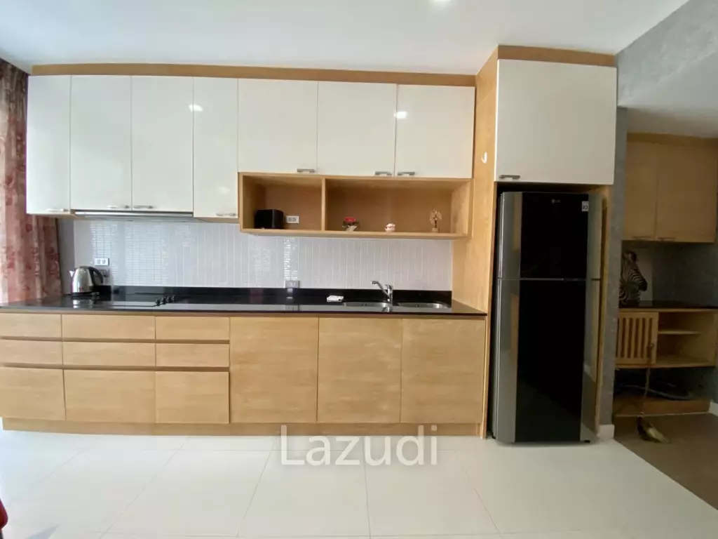 Beachfront Jomtien Residence Build A for Sale